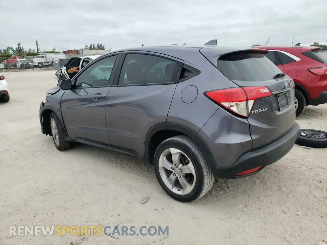 2 Photograph of a damaged car 3CZRU5H32NM711348 HONDA HR-V 2022