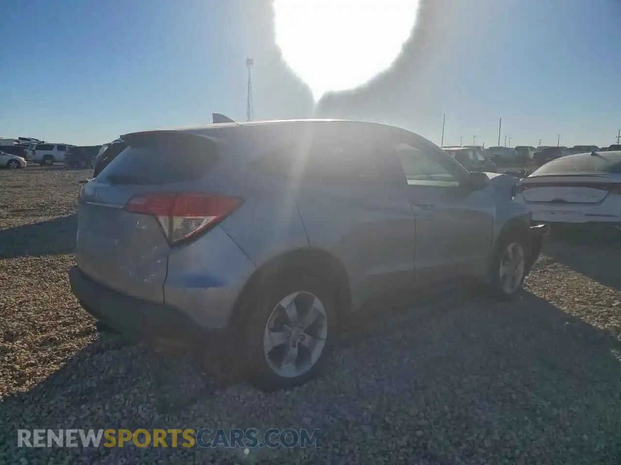 3 Photograph of a damaged car 3CZRU5H36NM720537 HONDA HR-V 2022
