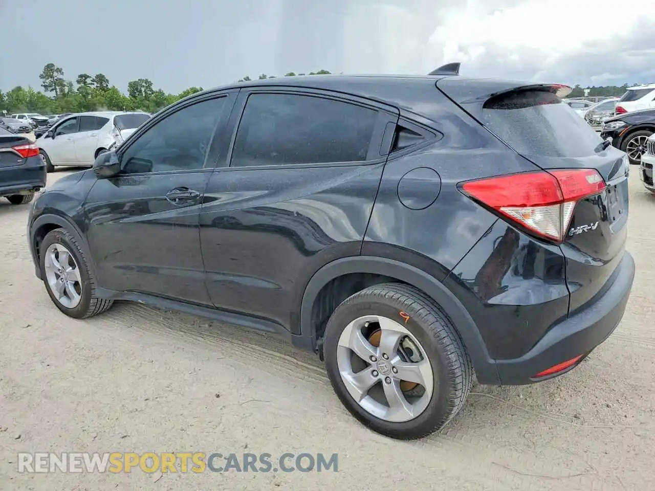 2 Photograph of a damaged car 3CZRU5H36NM720571 HONDA HR-V 2022