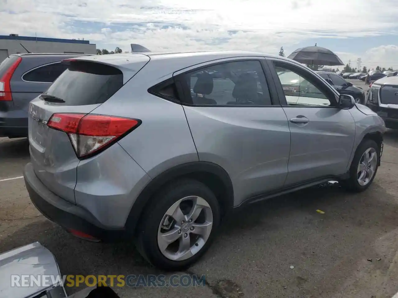 3 Photograph of a damaged car 3CZRU5H36NM723034 HONDA HR-V 2022