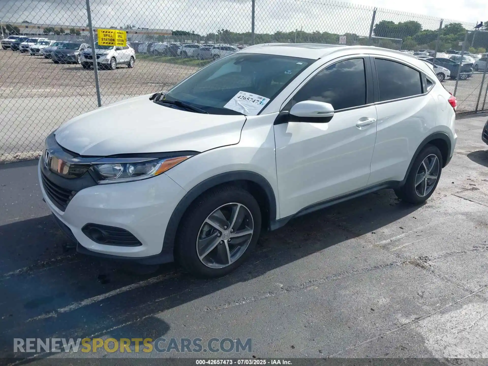 2 Photograph of a damaged car 3CZRU5H54NM727990 HONDA HR-V 2022