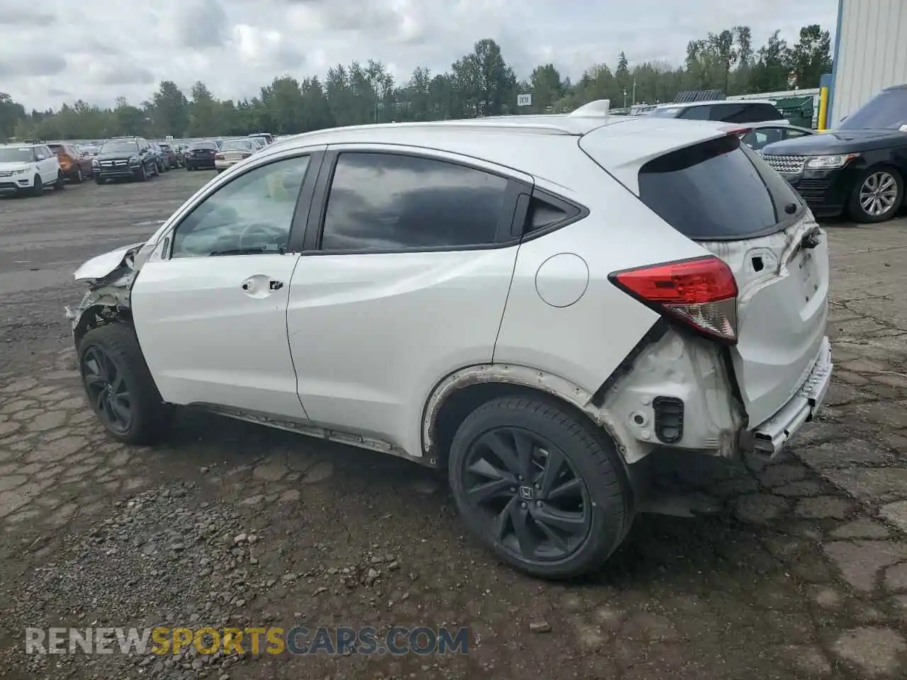 2 Photograph of a damaged car 3CZRU6H11NM766412 HONDA HR-V 2022