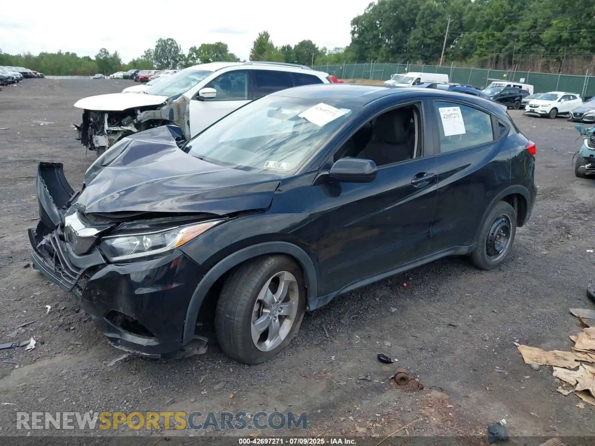 2 Photograph of a damaged car 3CZRU6H36NM707504 HONDA HR-V 2022
