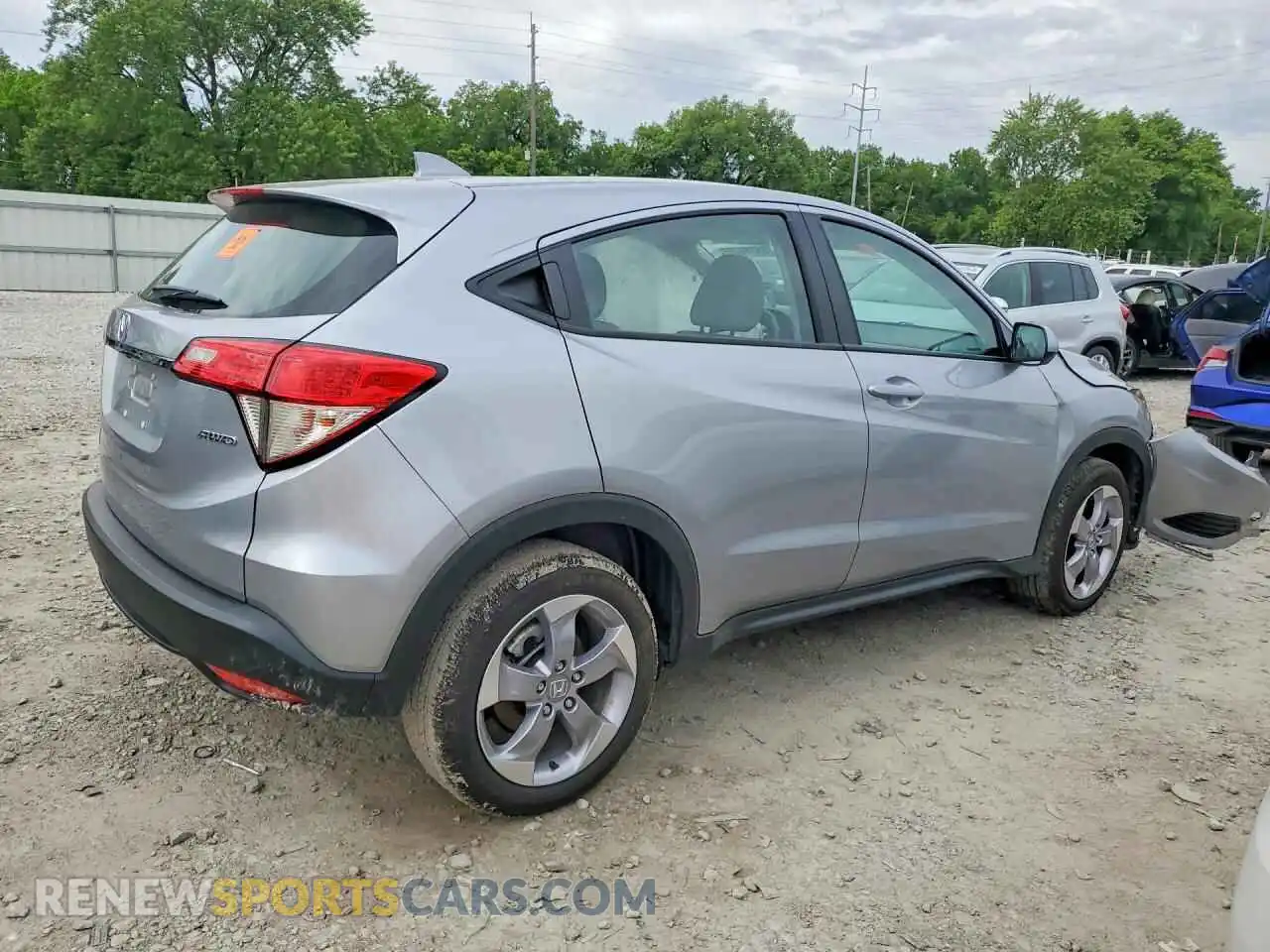 3 Photograph of a damaged car 3CZRU6H36NM719393 HONDA HR-V 2022