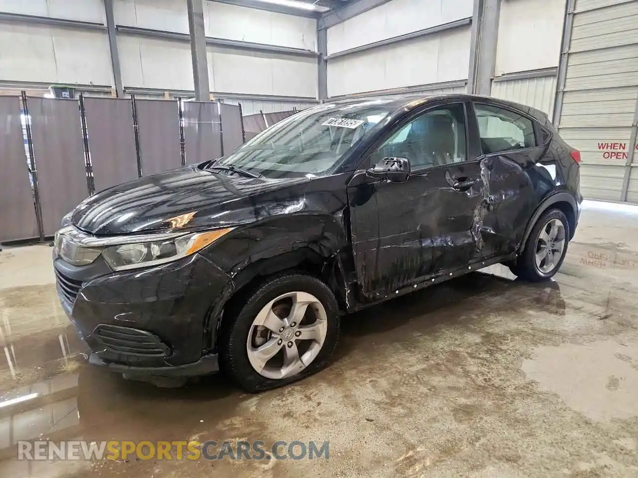 1 Photograph of a damaged car 3CZRU6H36NM724562 HONDA HR-V 2022