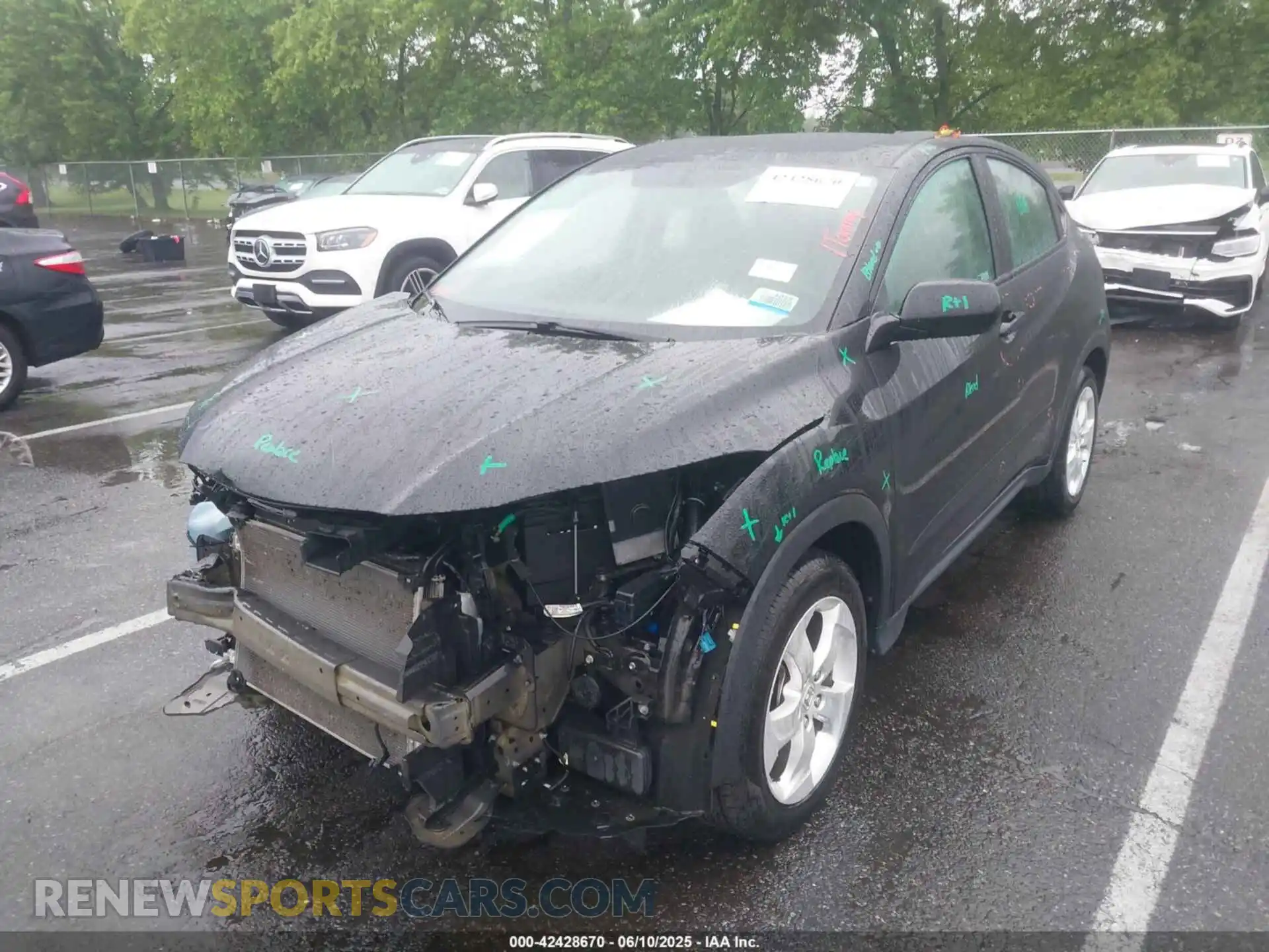 2 Photograph of a damaged car 3CZRU6H36NM728031 HONDA HR-V 2022