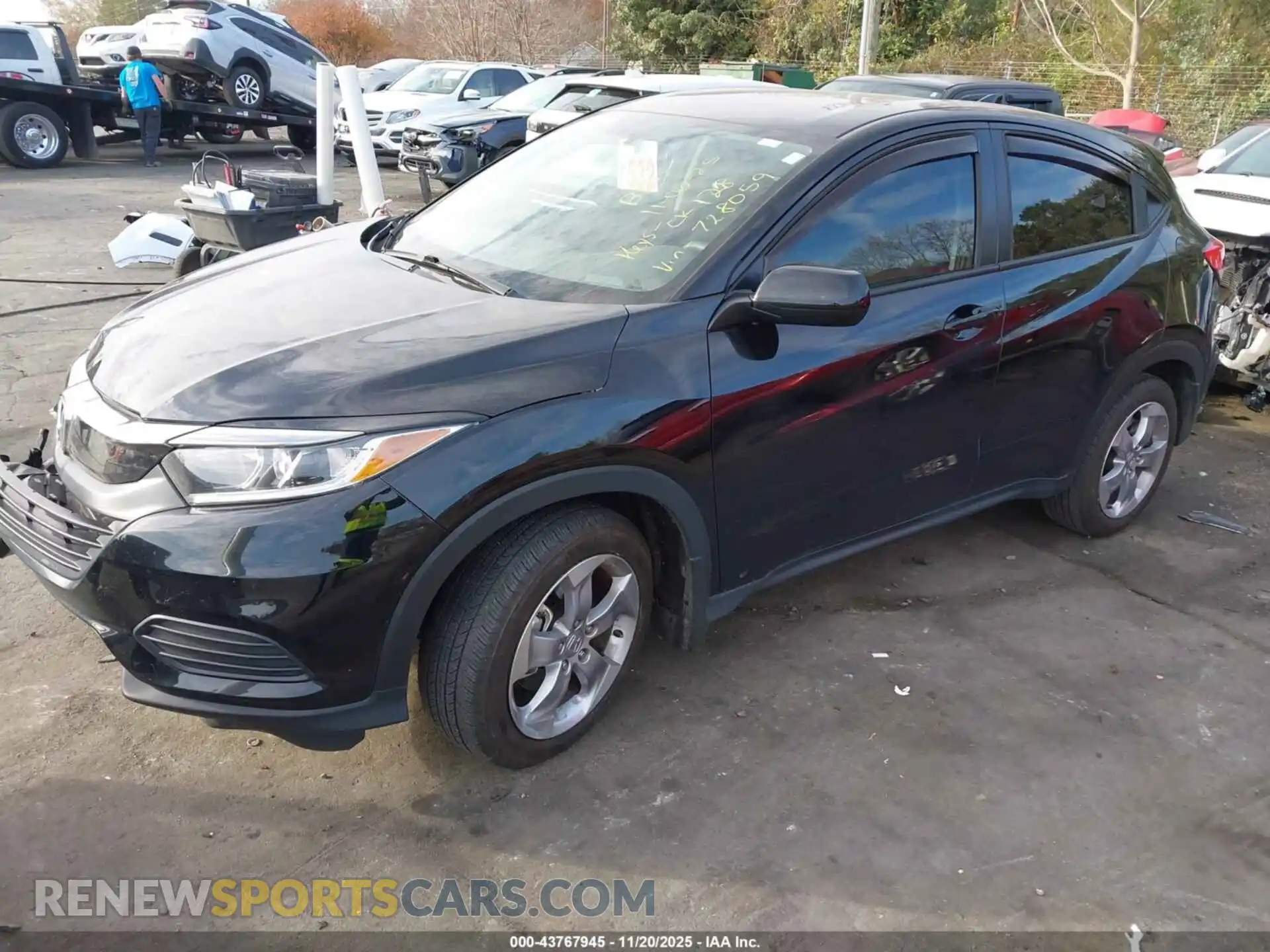 2 Фотография поврежденного автомобиля 3CZRU6H36NM728059 HONDA HR-V 2022