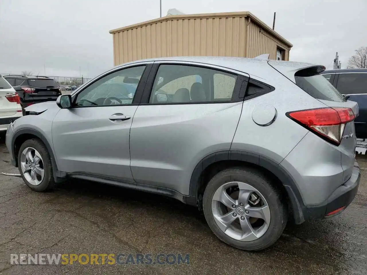 2 Photograph of a damaged car 3CZRU6H36NM735576 HONDA HR-V 2022