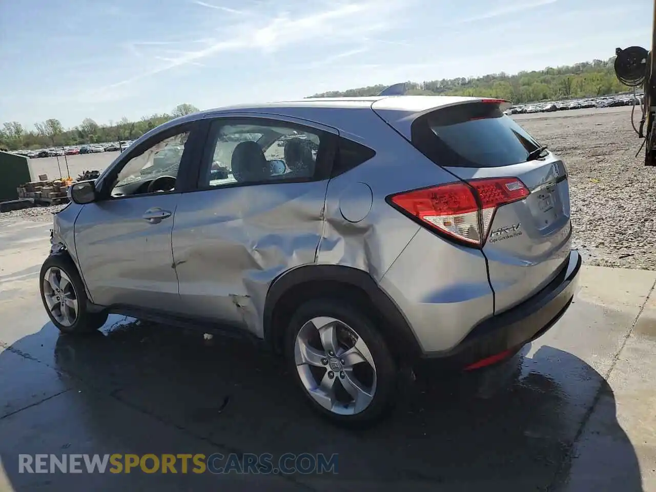 2 Photograph of a damaged car 3CZRU6H36NM740907 HONDA HR-V 2022