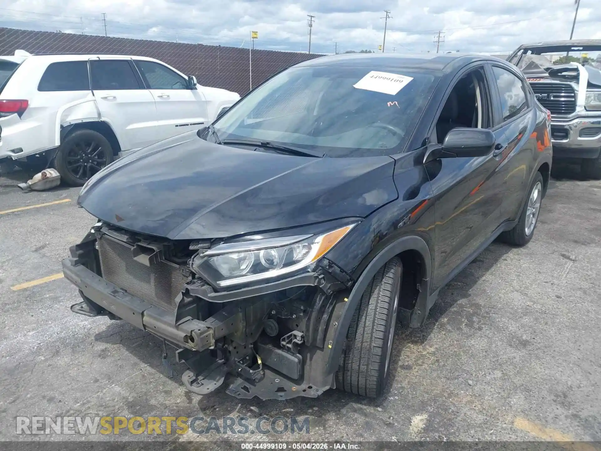 2 Photograph of a damaged car 3CZRU6H36NM761689 HONDA HR-V 2022