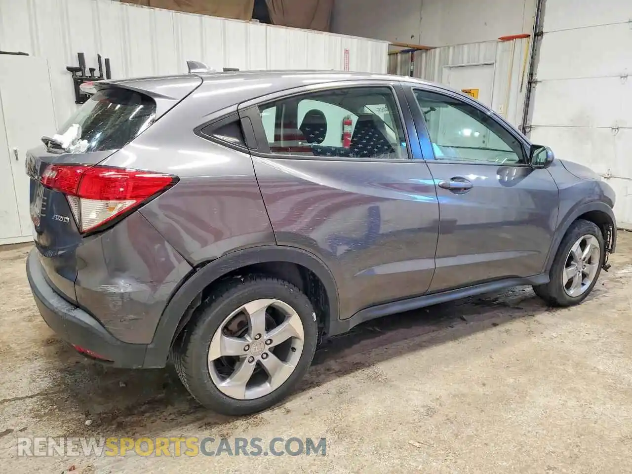 3 Photograph of a damaged car 3CZRU6H36NM762924 HONDA HR-V 2022