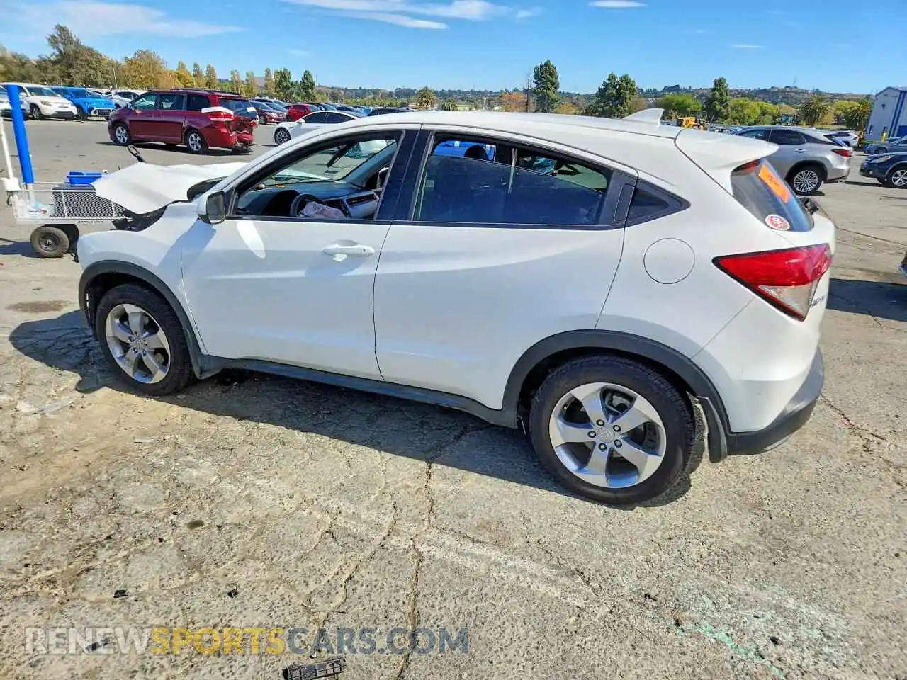 2 Photograph of a damaged car 3CZRU6H36NM773924 HONDA HR-V 2022
