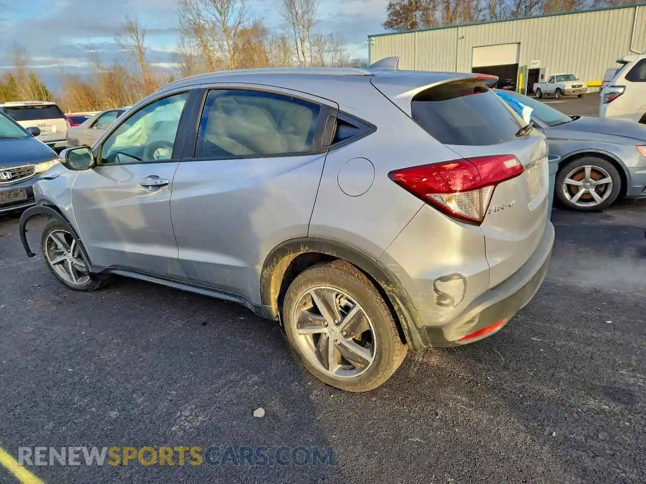 2 Photograph of a damaged car 3CZRU6H55NM702117 HONDA HR-V 2022