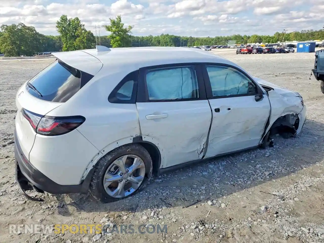 3 Photograph of a damaged car 3CZRZ1H38PM742438 HONDA HR-V 2023