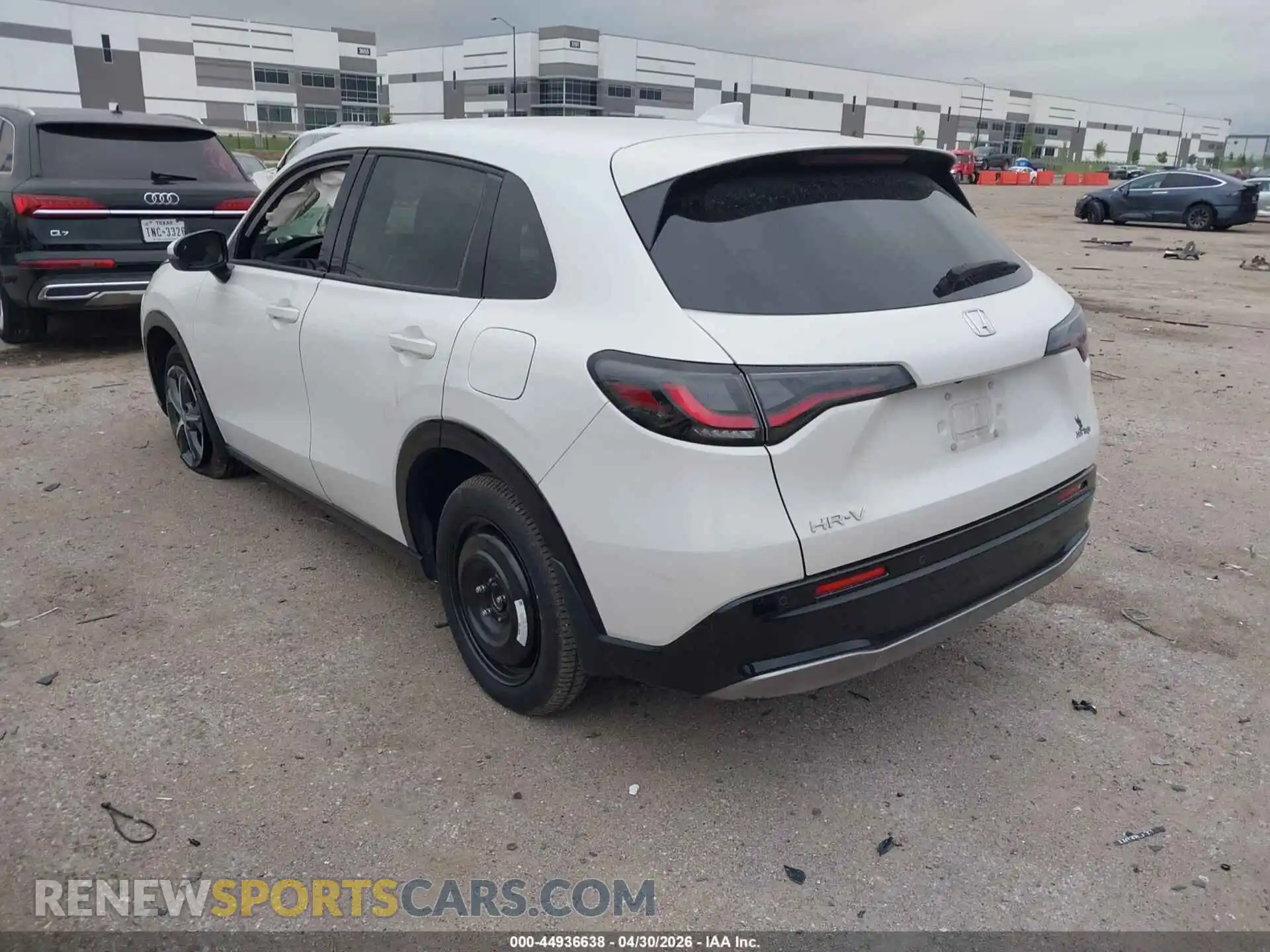 3 Photograph of a damaged car 3CZRZ1H7XPM727331 HONDA HR-V 2023