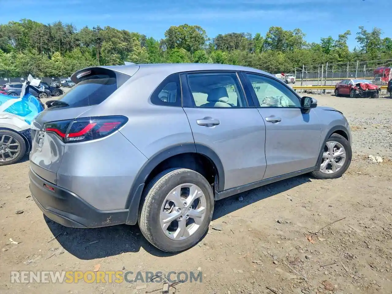 3 Photograph of a damaged car 3CZRZ2H34PM743544 HONDA HR-V 2023