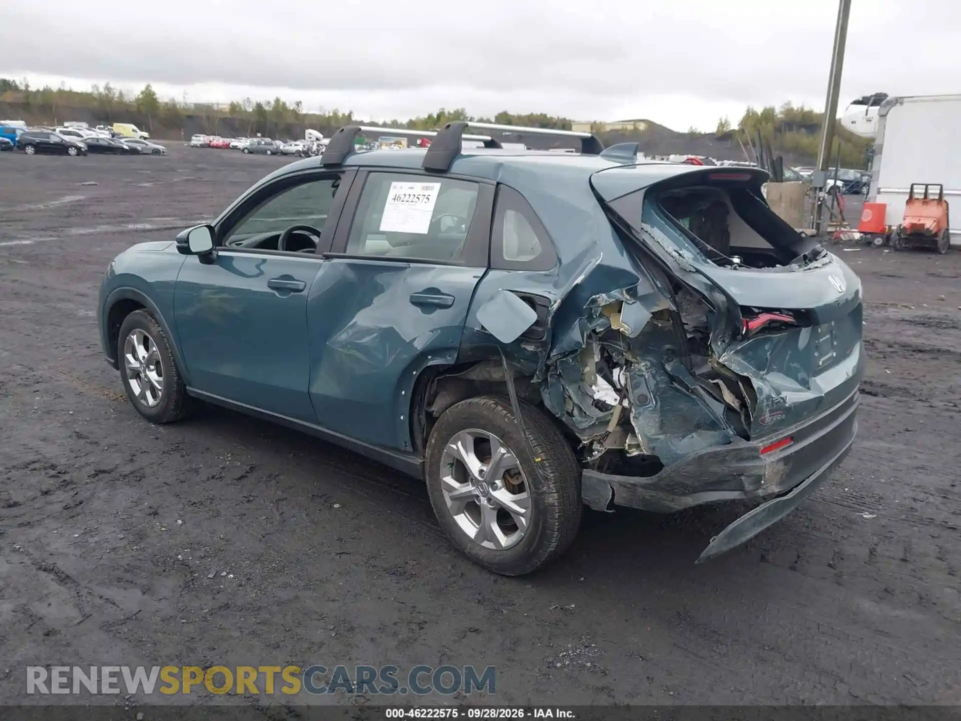3 Photograph of a damaged car 3CZRZ2H3XPM702285 HONDA HR-V 2023