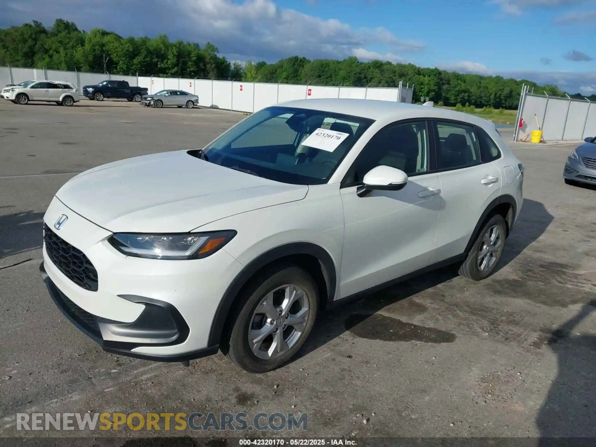 2 fotografías del automóvil dañado 3CZRZ2H3XPM741846 HONDA HR-V 2023