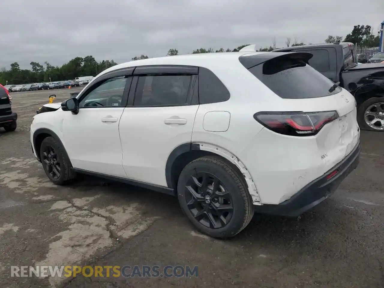 2 Photograph of a damaged car 3CZRZ2H50PM721977 HONDA HR-V 2023