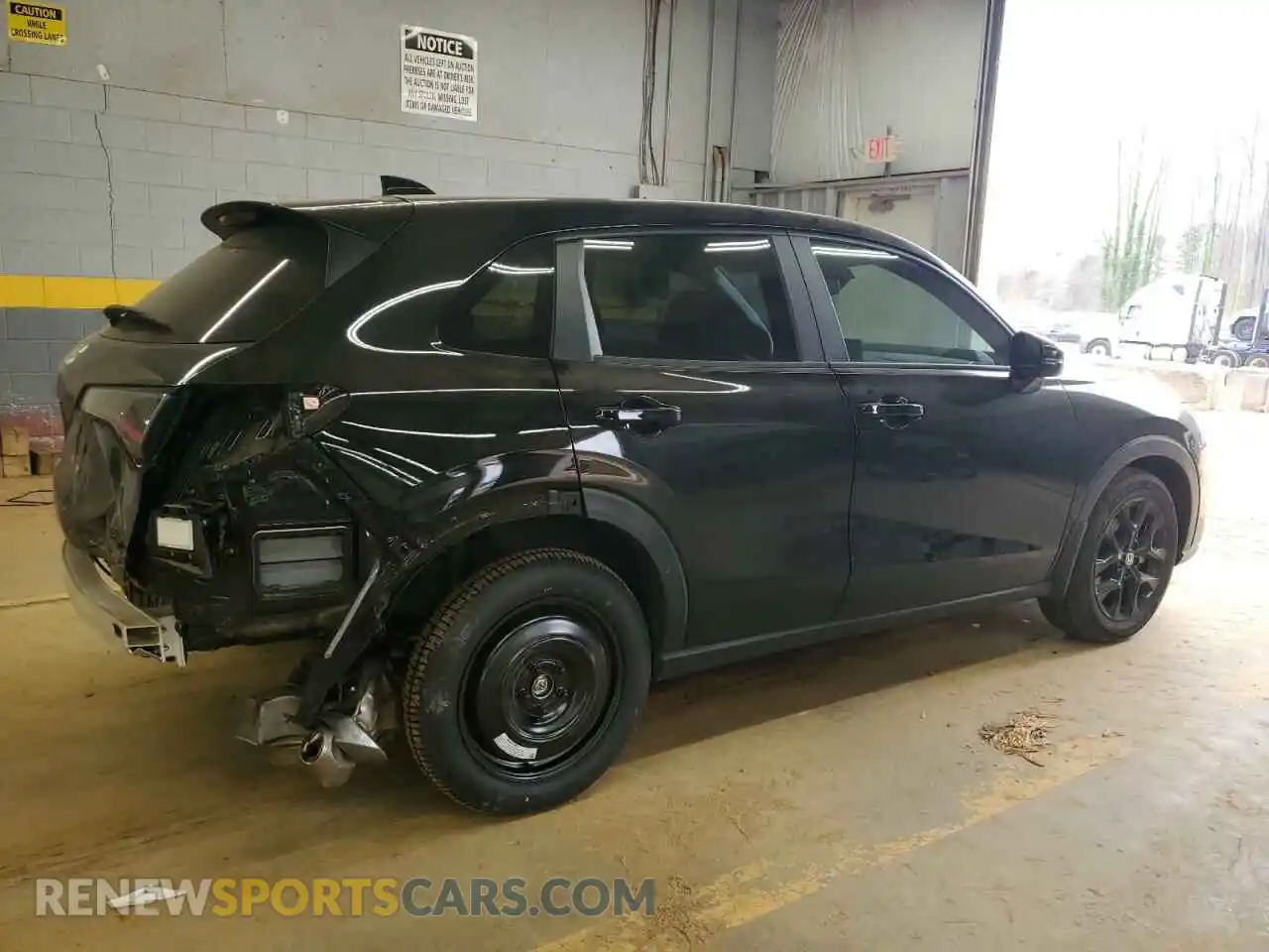 3 Photograph of a damaged car 3CZRZ2H53PM750101 HONDA HR-V 2023