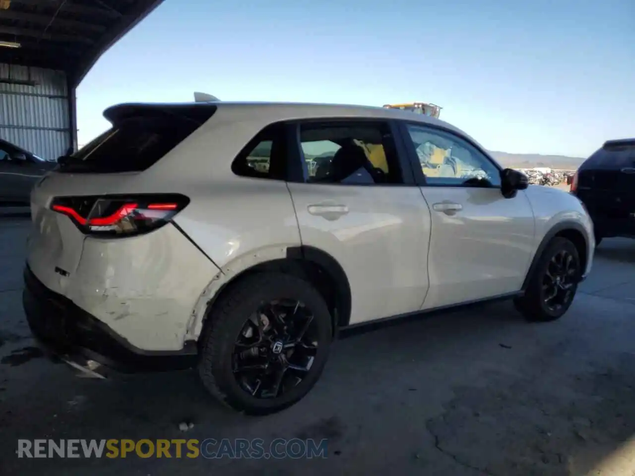 3 Photograph of a damaged car 3CZRZ2H55PM722896 HONDA HR-V 2023