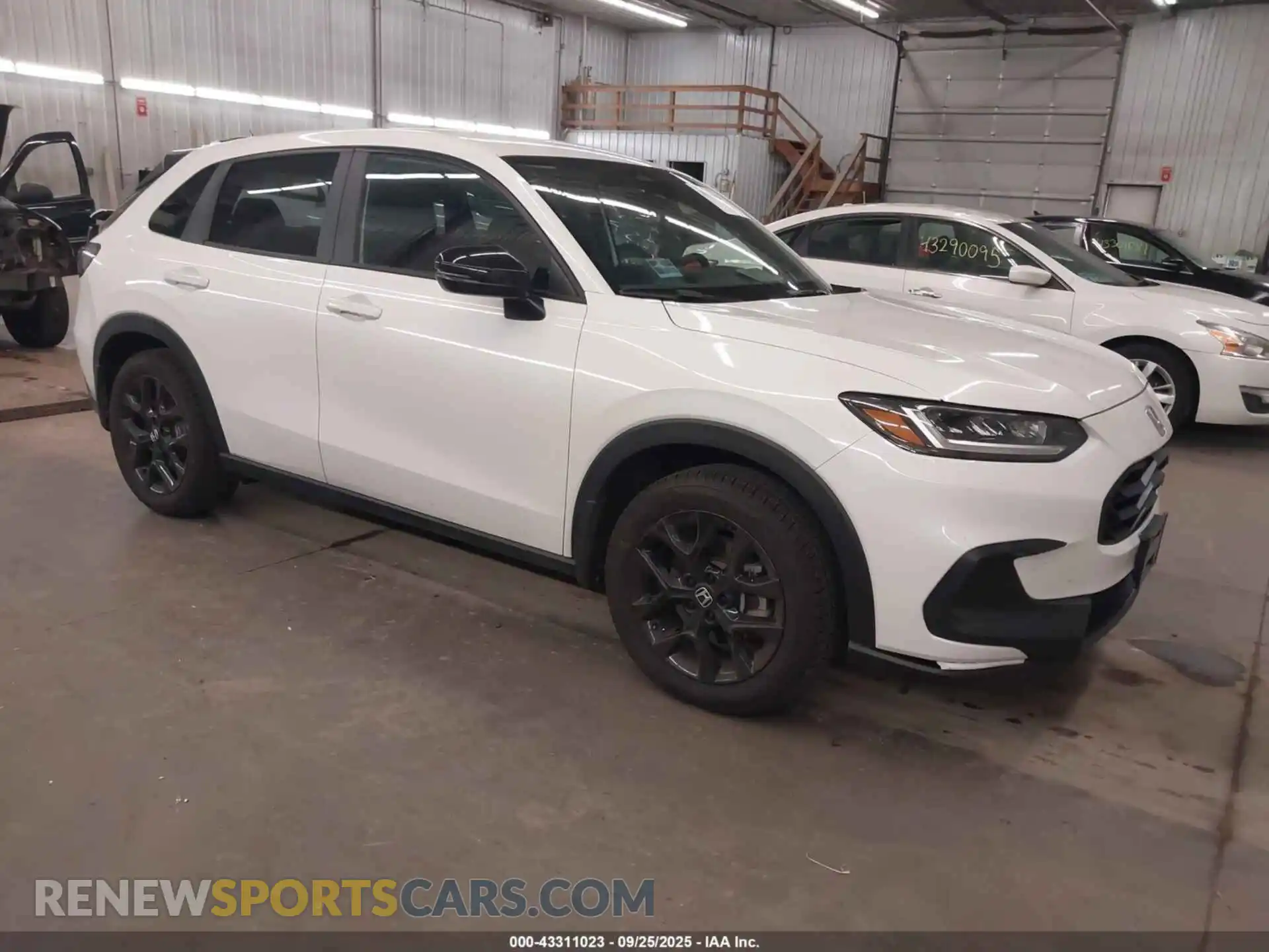 1 Фотография поврежденного автомобиля 3CZRZ1H58RM722520 HONDA HR-V 2024