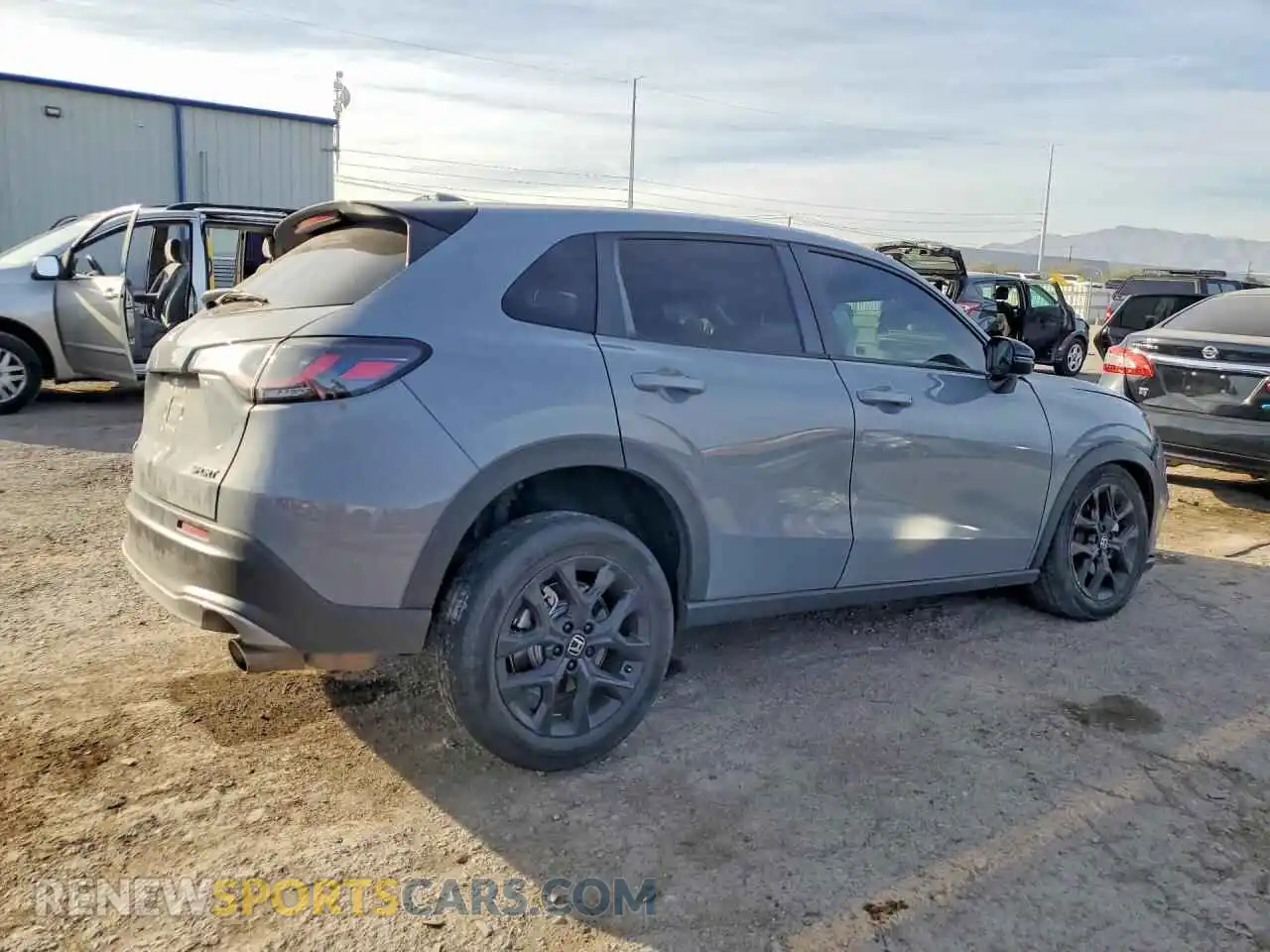 3 Photograph of a damaged car 3CZRZ1H5XRM712331 HONDA HR-V 2024