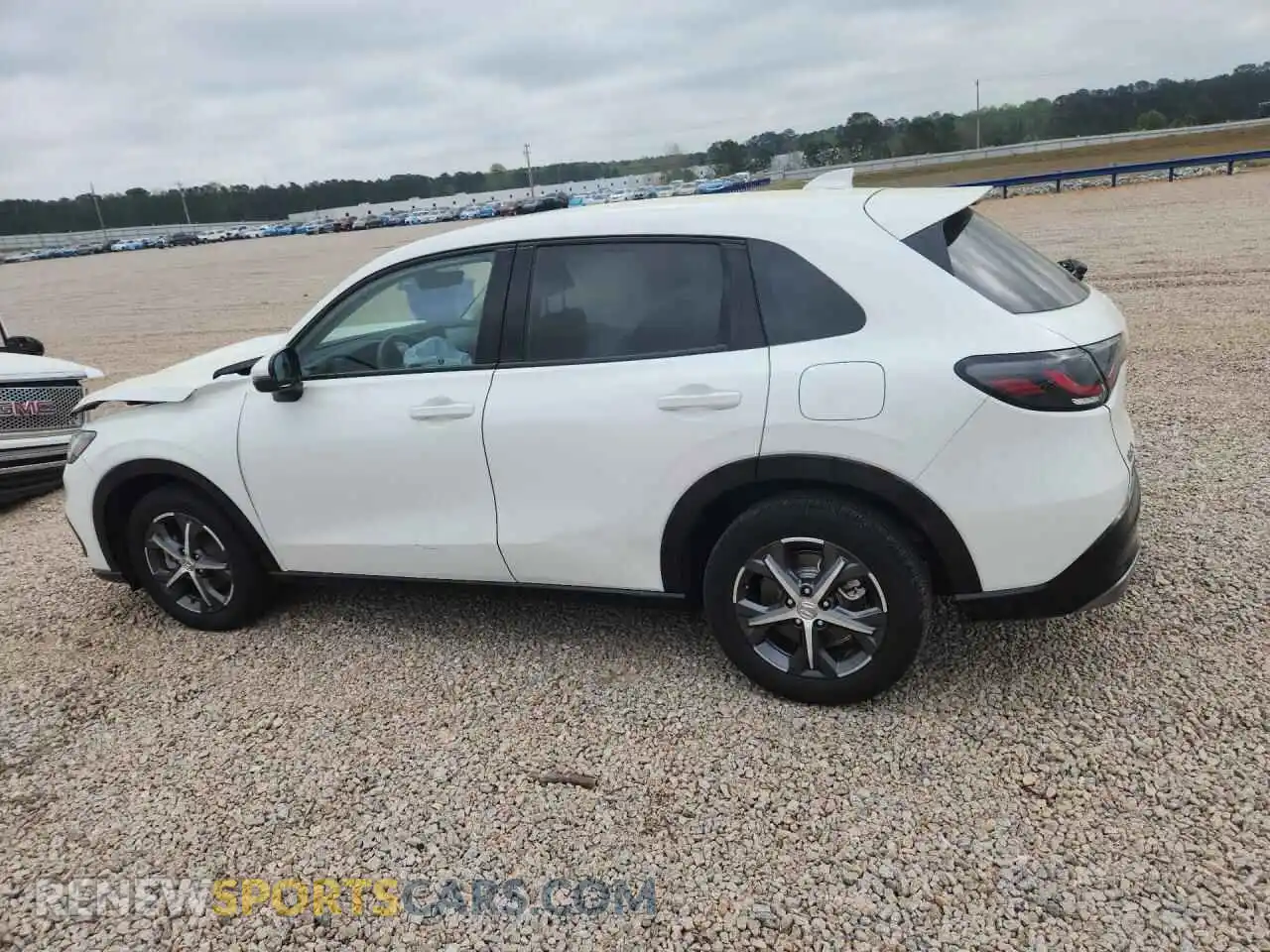2 Photograph of a damaged car 3CZRZ1H79RM722706 HONDA HR-V 2024