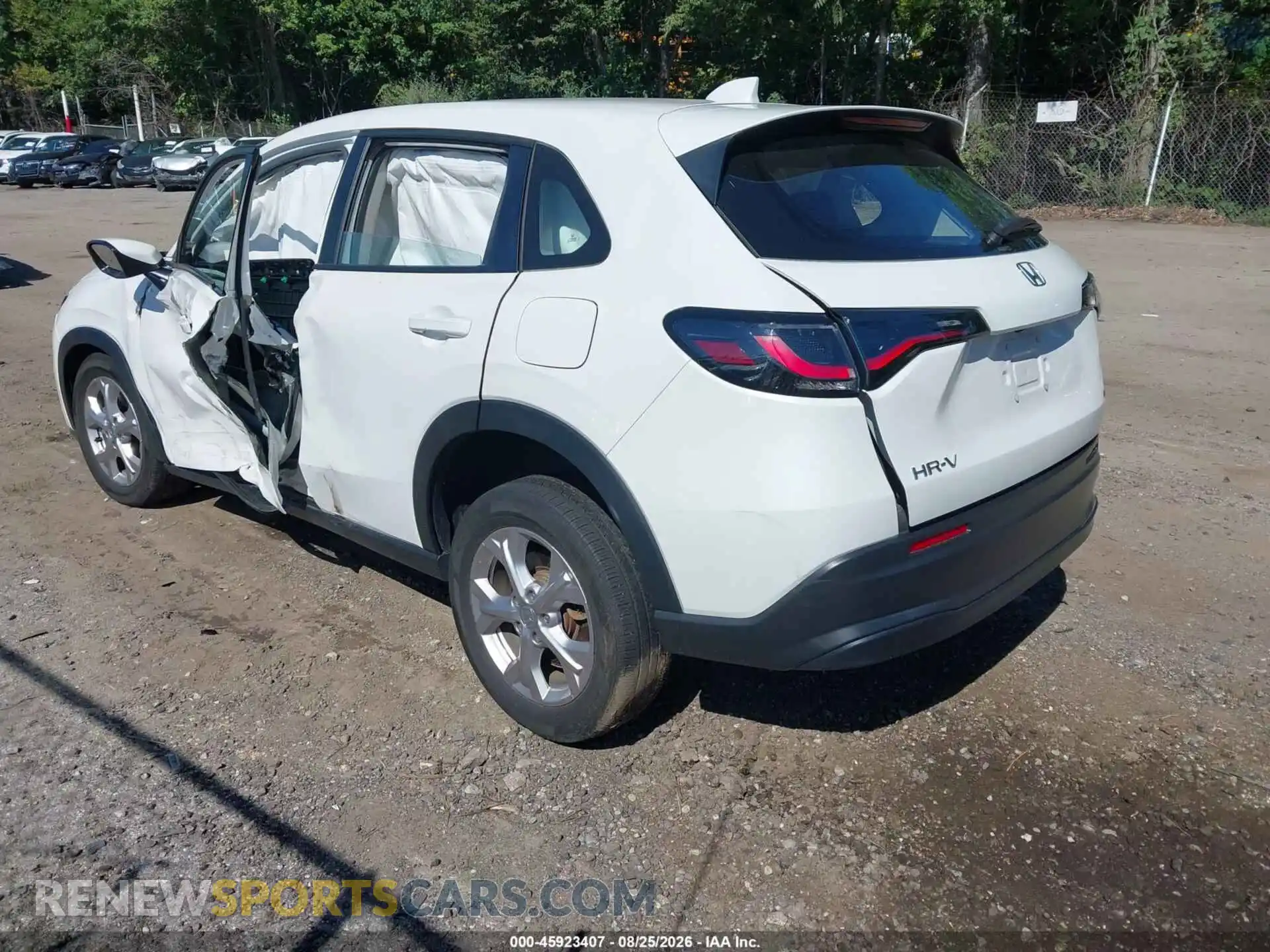 3 Photograph of a damaged car 3CZRZ2H30RM782876 HONDA HR-V 2024