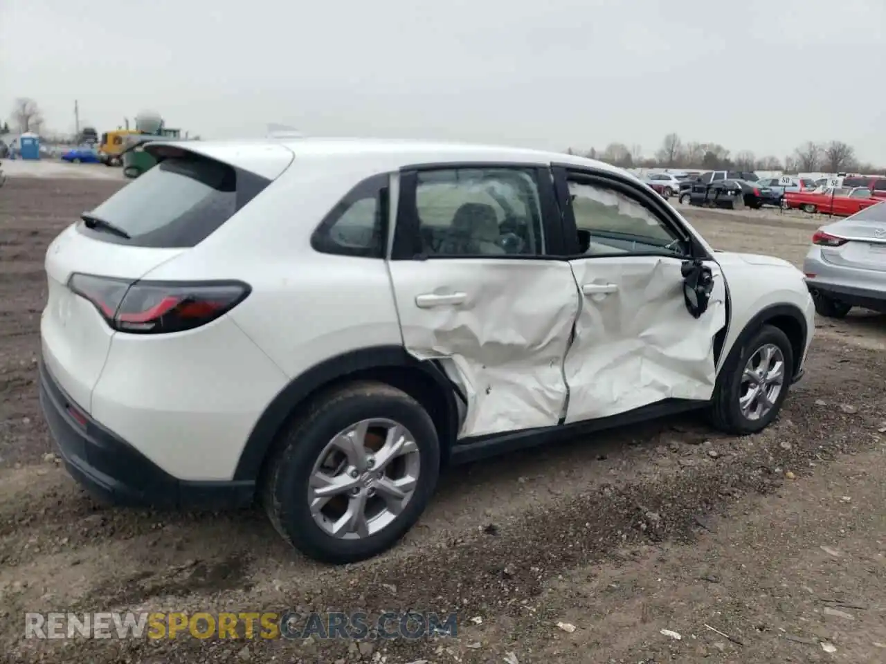 3 Photograph of a damaged car 3CZRZ2H31RM731676 HONDA HR-V 2024