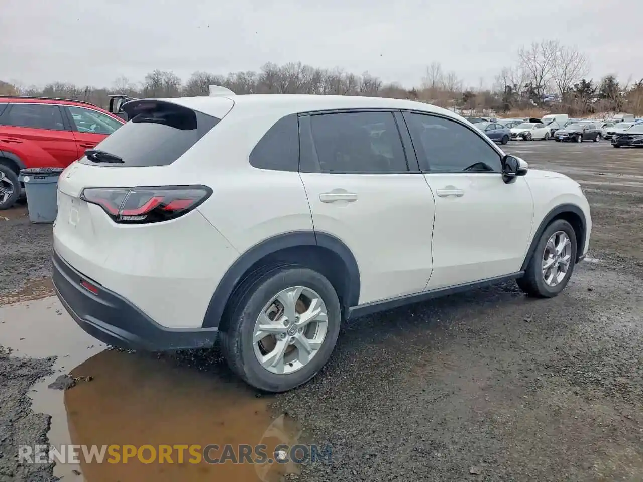 3 Photograph of a damaged car 3CZRZ2H3XRM720434 HONDA HR-V 2024