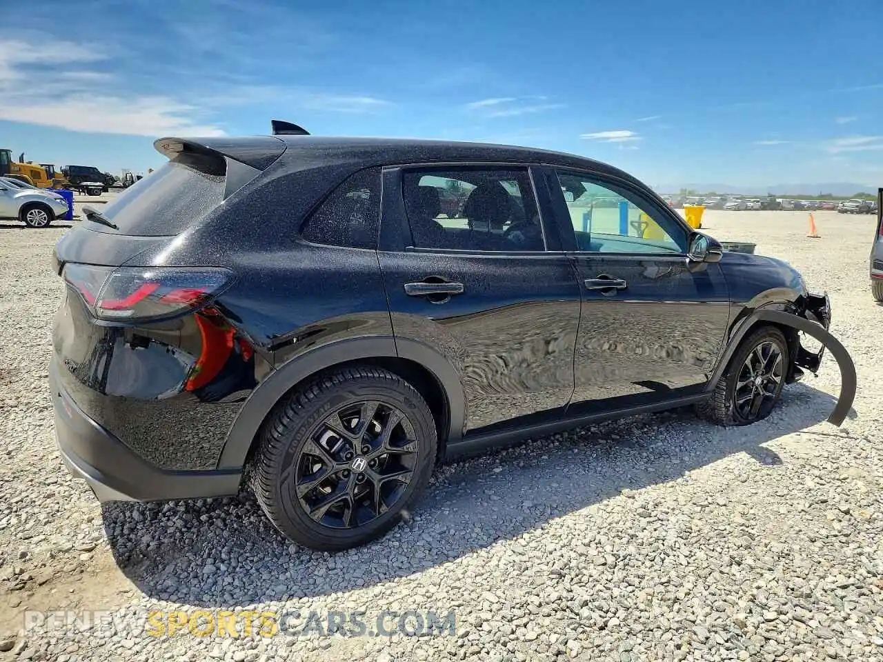 3 Photograph of a damaged car 3CZRZ2H53RM700222 HONDA HR-V 2024
