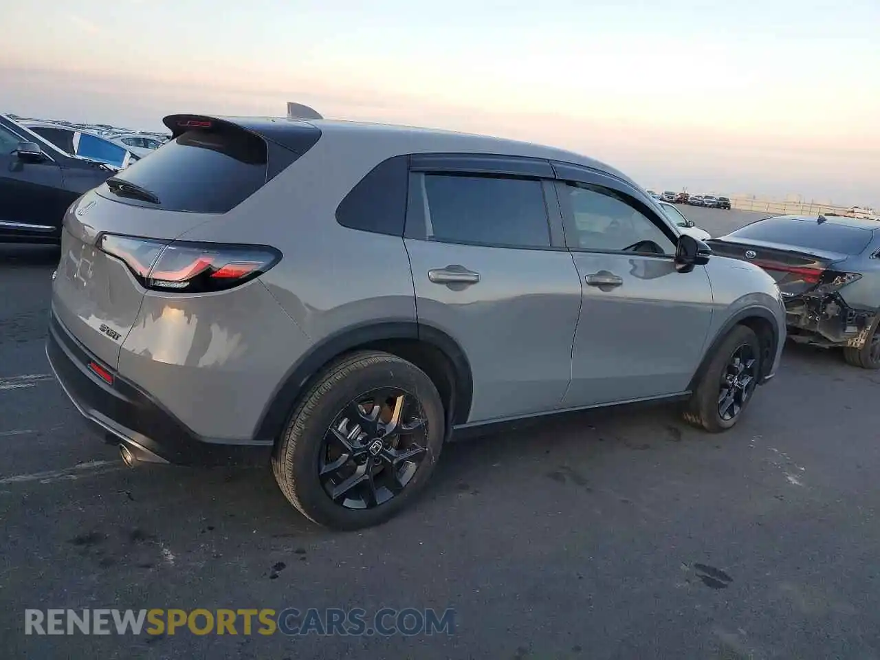 3 Photograph of a damaged car 3CZRZ2H56RM772449 HONDA HR-V 2024
