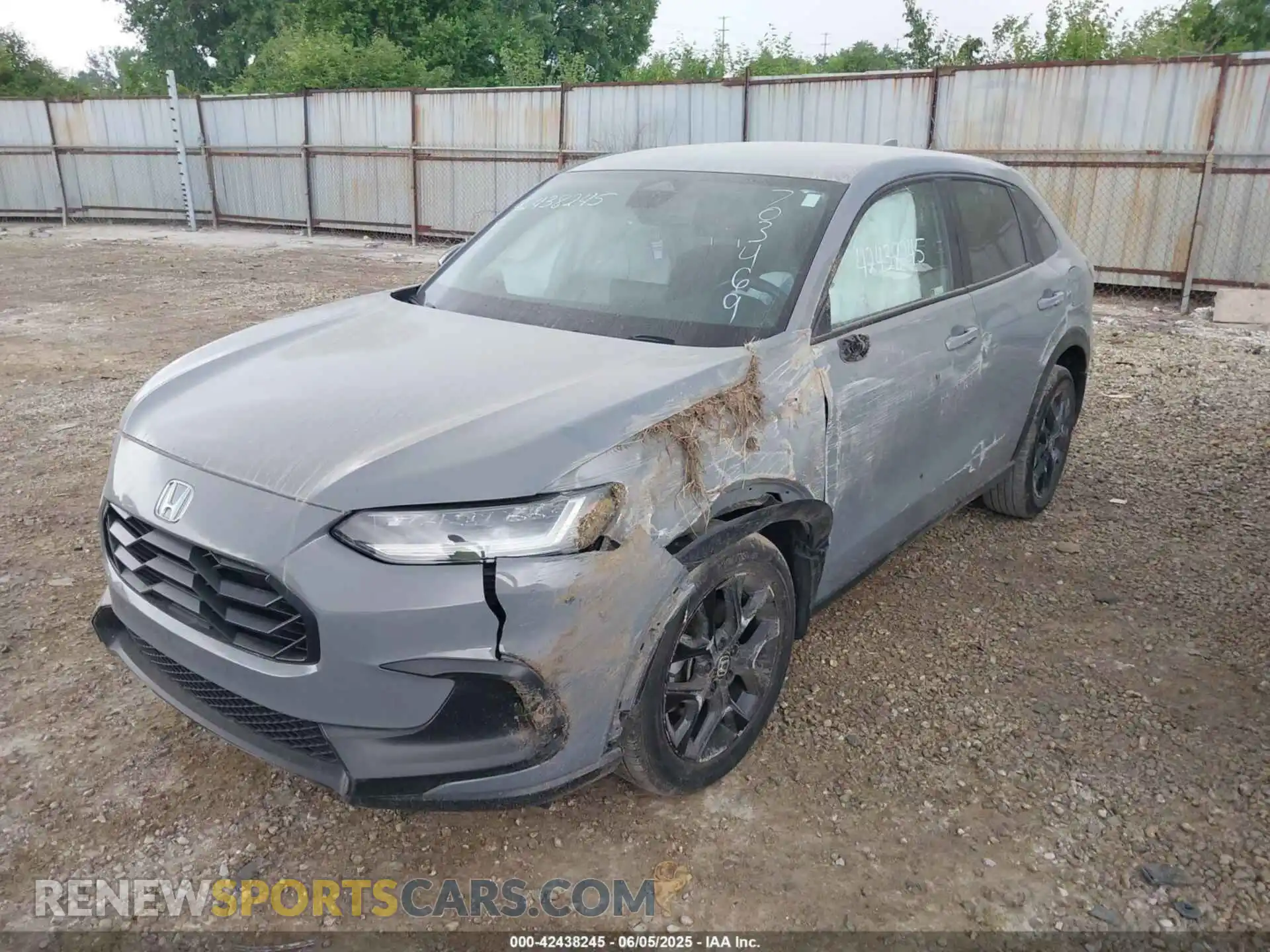 2 Photograph of a damaged car 3CZRZ2H58RM703469 HONDA HR-V 2024