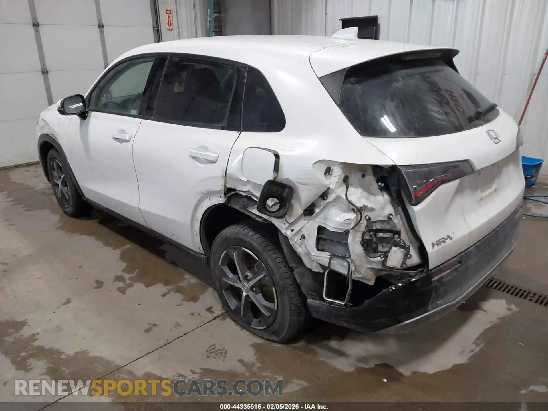3 Photograph of a damaged car 3CZRZ2H73RM731925 HONDA HR-V 2024