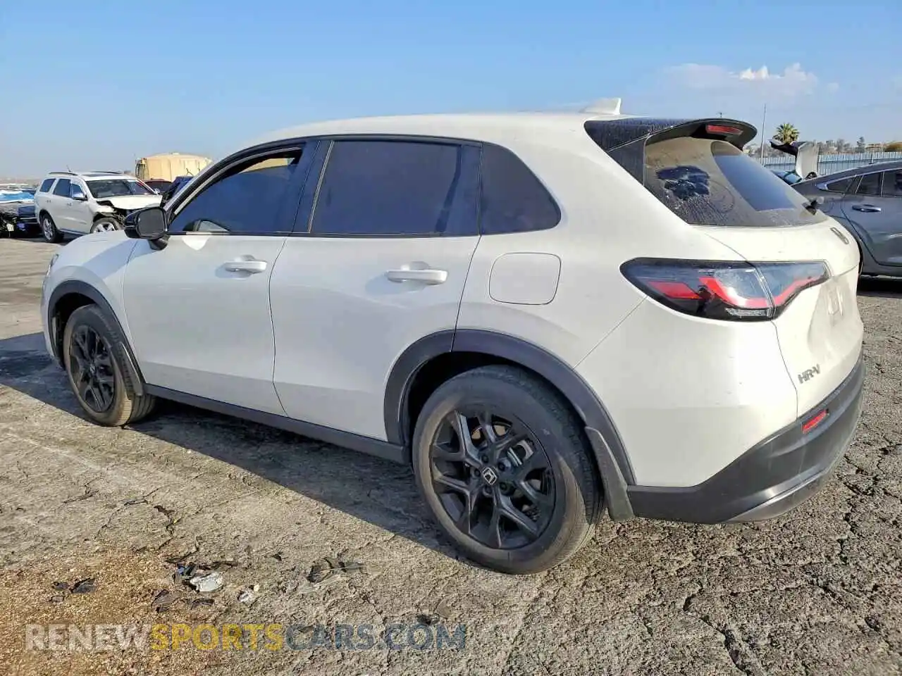 2 fotografías del automóvil dañado 3CZRZ1H58SM712074 HONDA HR-V 2025