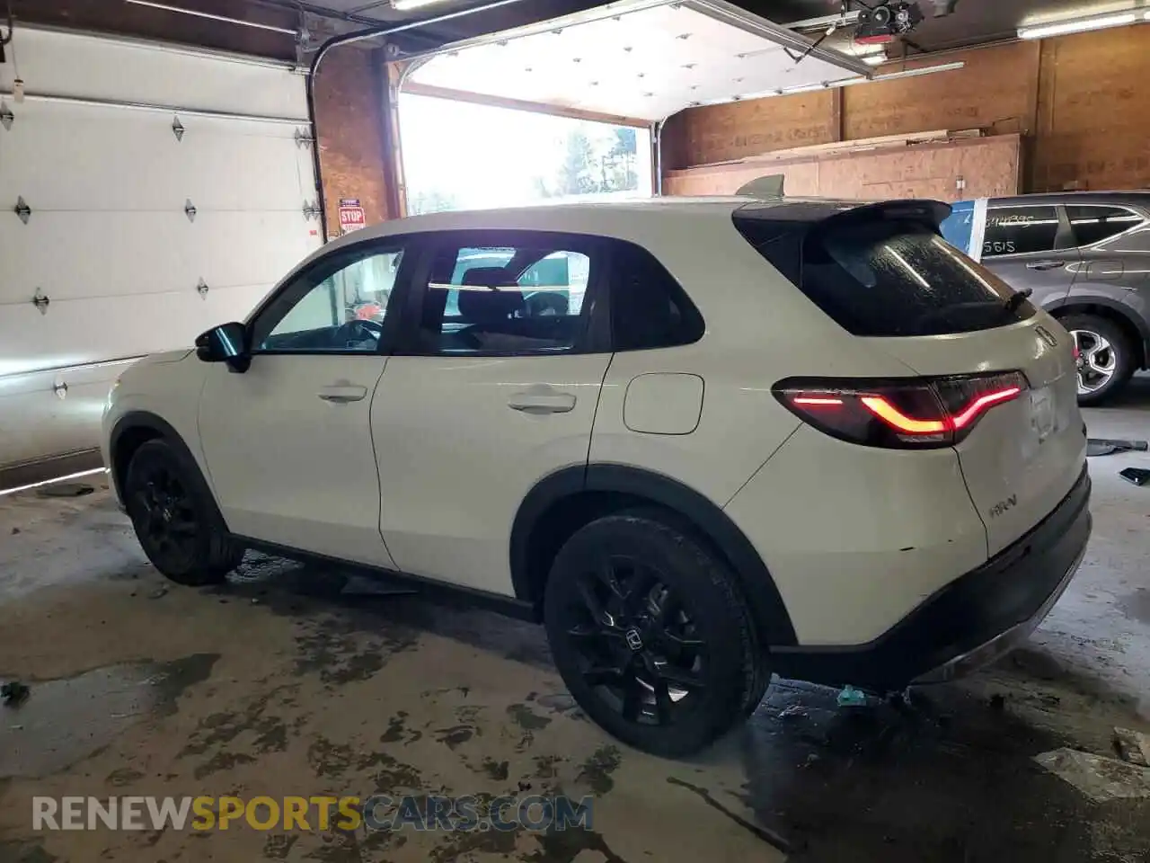 2 Photograph of a damaged car 3CZRZ2H59SM705690 HONDA HR-V 2025