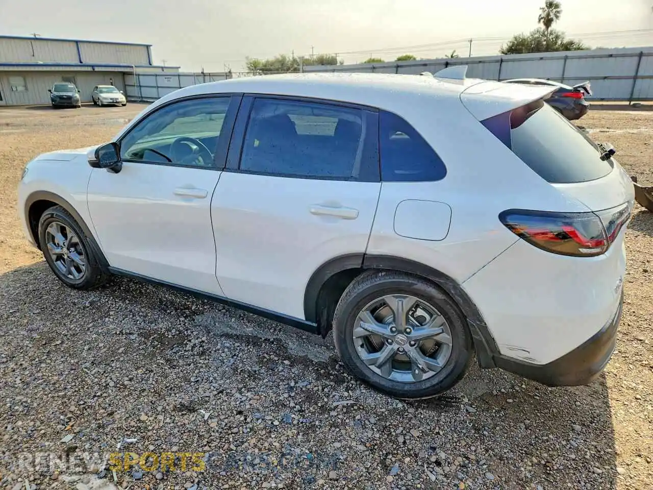 2 Photograph of a damaged car 3CZRZ1H30TM743030 HONDA HR-V 2026