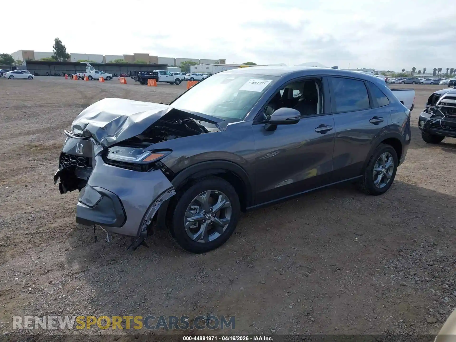 2 fotografías del automóvil dañado 3CZRZ1H36TM731545 HONDA HR-V 2026