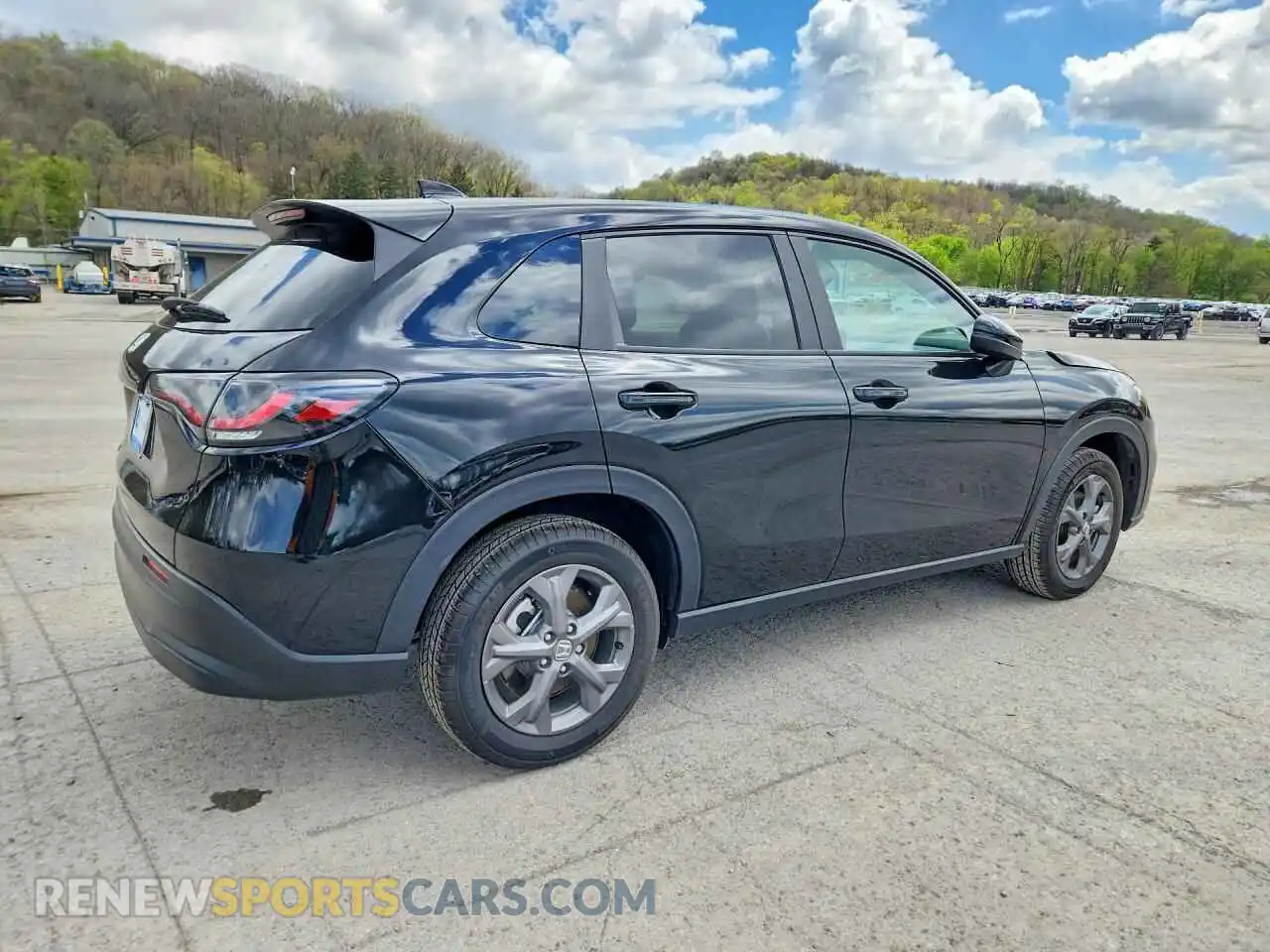 3 fotografías del automóvil dañado 3CZRZ2H30TM717680 HONDA HR-V 2026