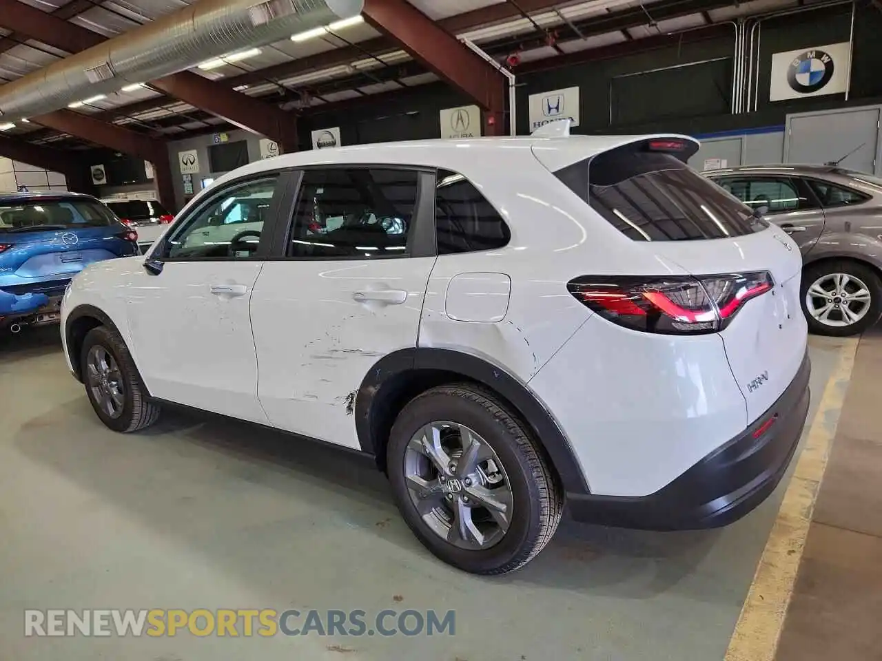 2 fotografías del automóvil dañado 3CZRZ2H32TM760059 HONDA HR-V 2026