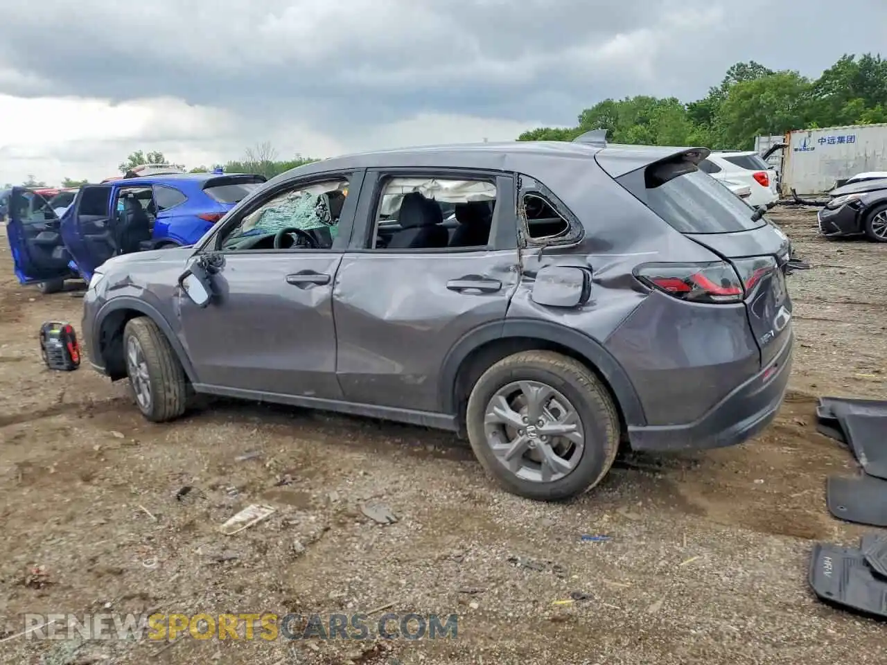 2 Фотография поврежденного автомобиля 3CZRZ2H35TM718596 HONDA HR-V 2026