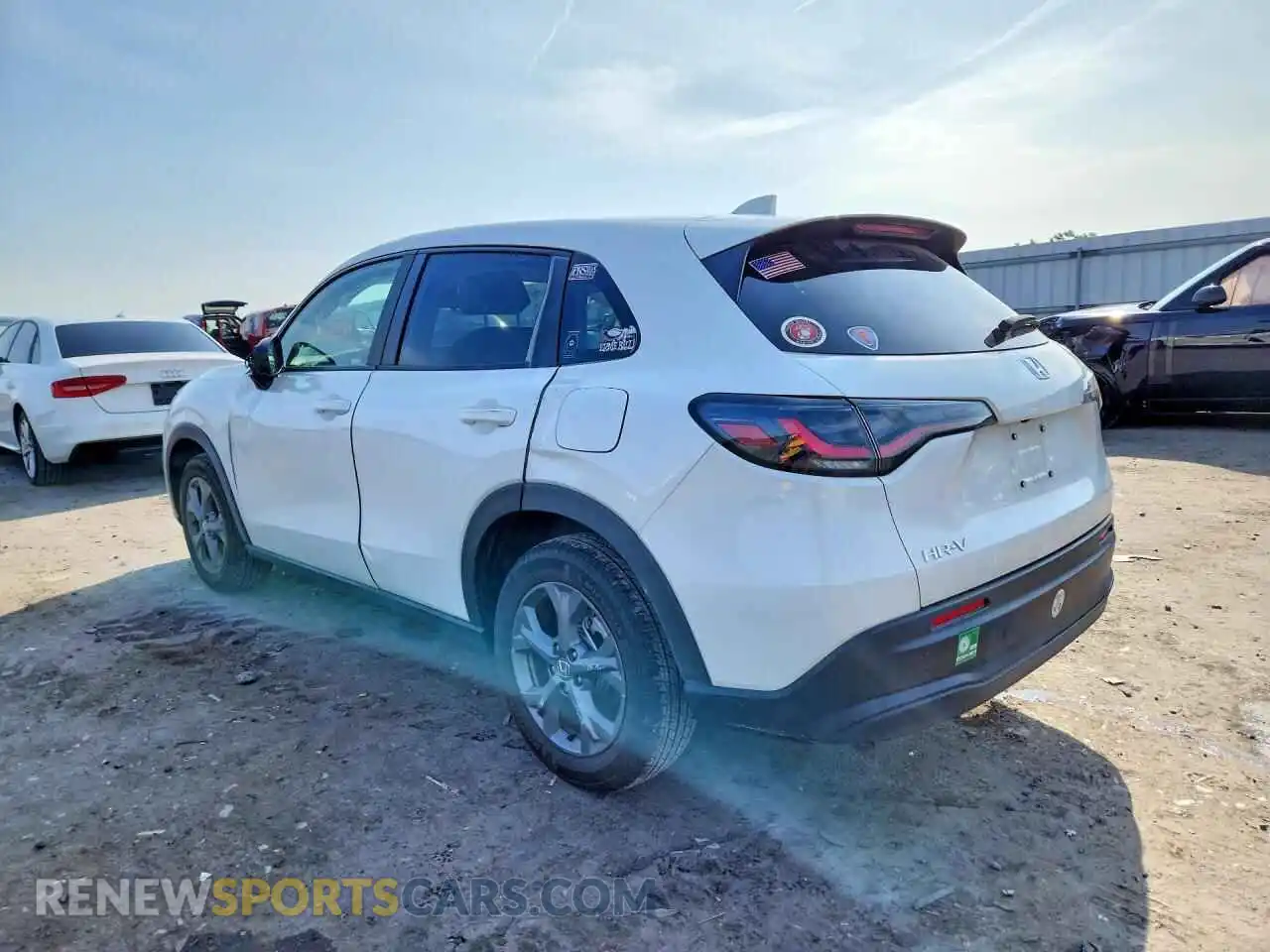 2 Photograph of a damaged car 3CZRZ2H35TM749945 HONDA HR-V 2026