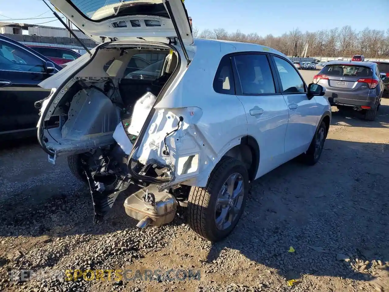 3 Photograph of a damaged car 3CZRZ2H38TM709231 HONDA HR-V 2026