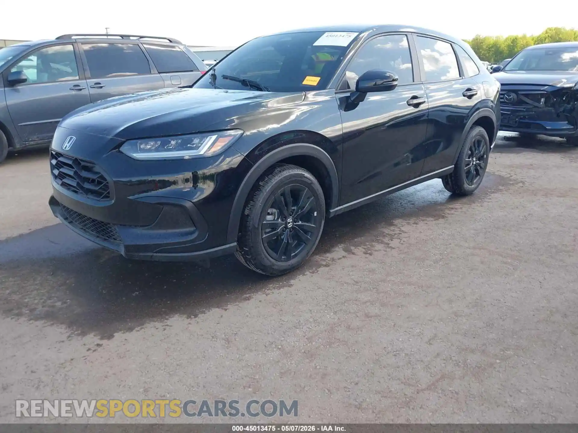 2 Фотография поврежденного автомобиля 3CZRZ2H52TM760760 HONDA HR-V 2026