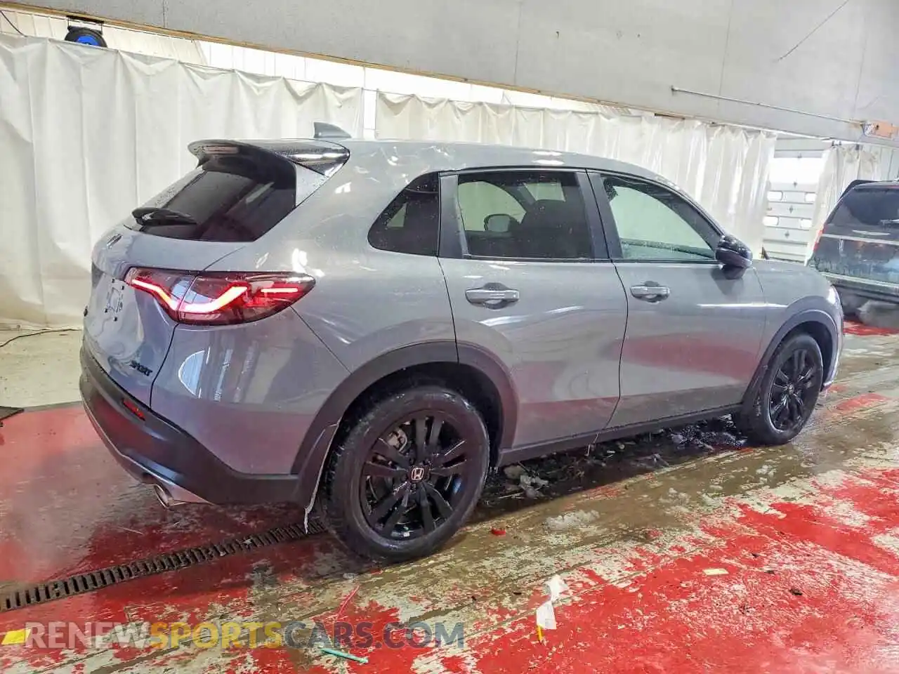 3 Фотография поврежденного автомобиля 3CZRZ2H54TM700155 HONDA HR-V 2026