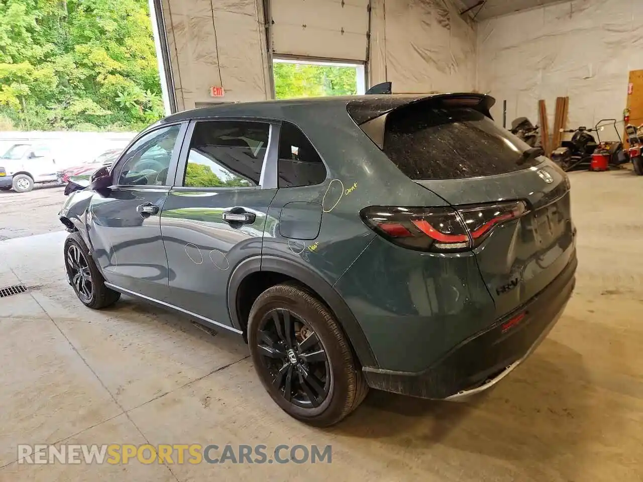 2 Фотография поврежденного автомобиля 3CZRZ2H59TM728405 HONDA HR-V 2026