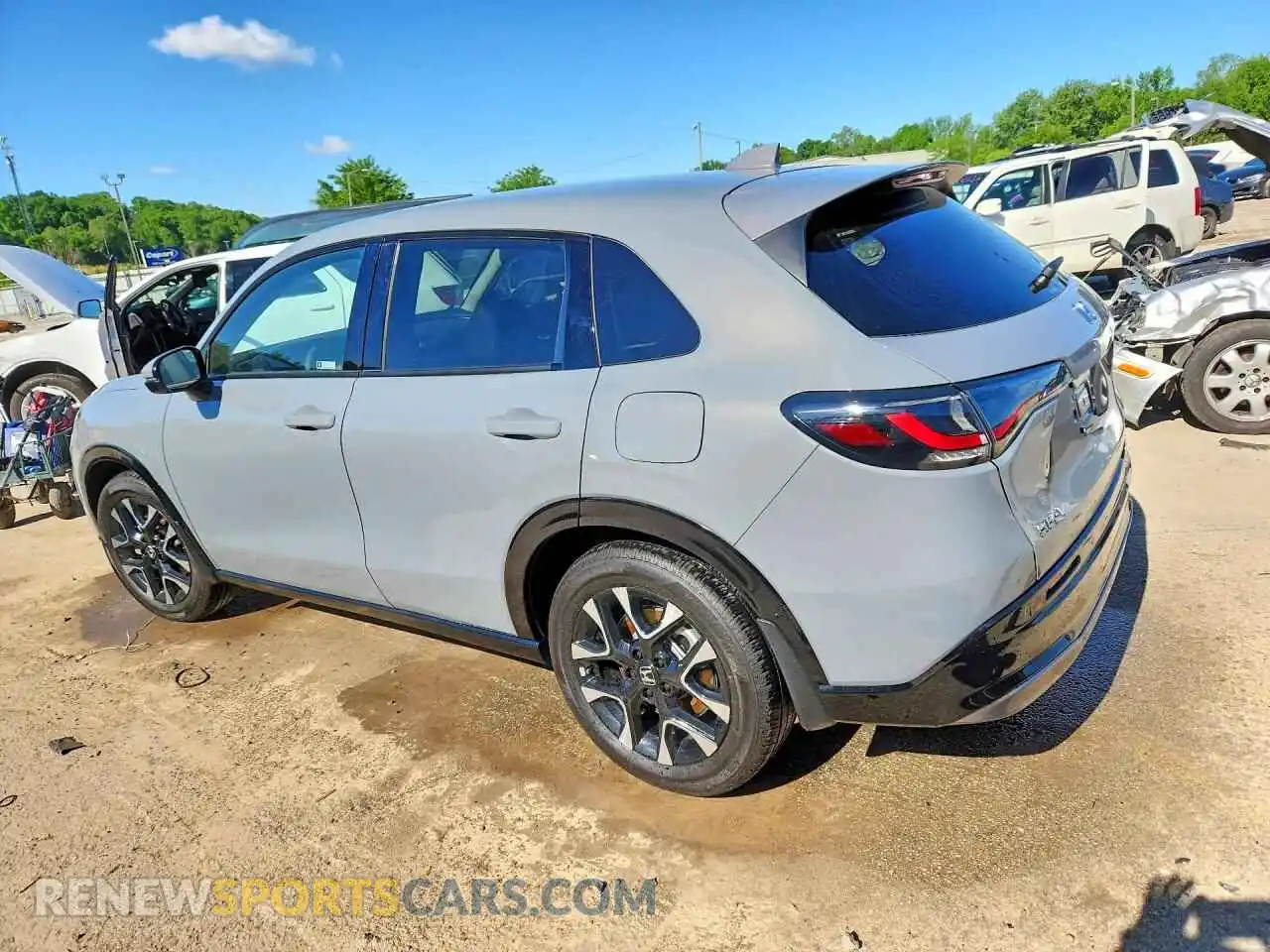 2 Photograph of a damaged car 3CZRZ2H75TM764464 HONDA HR-V 2026