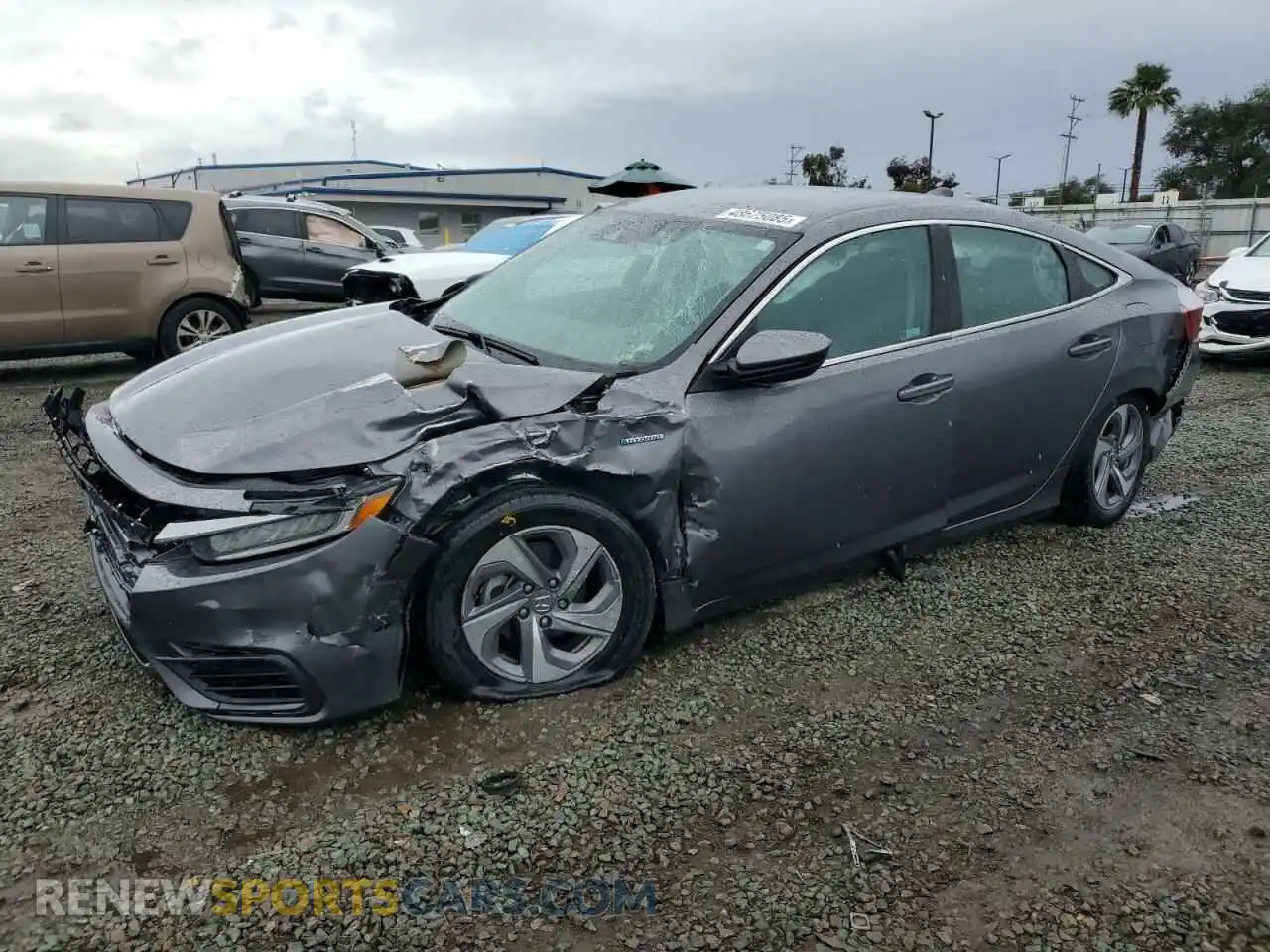 1 Photograph of a damaged car 19XZE4F5XLE002403 HONDA INSIGHT 2020
