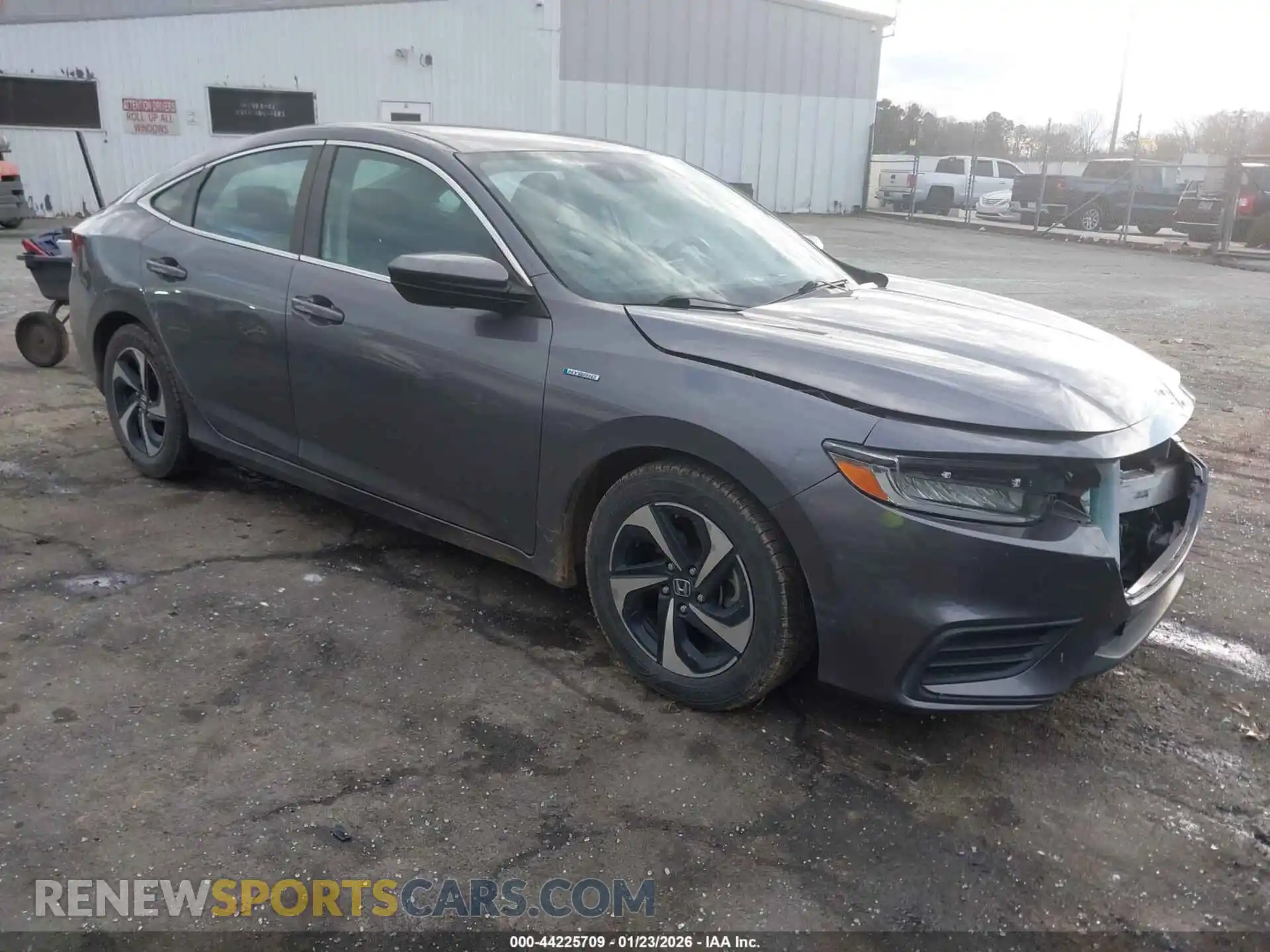 1 Photograph of a damaged car 19XZE4F50ME010575 HONDA INSIGHT 2021